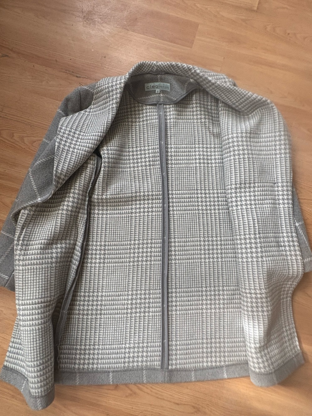 cleo Gray whitenplaid womens Sport Coat wool blend Sz MP - Picture 3 of 5
